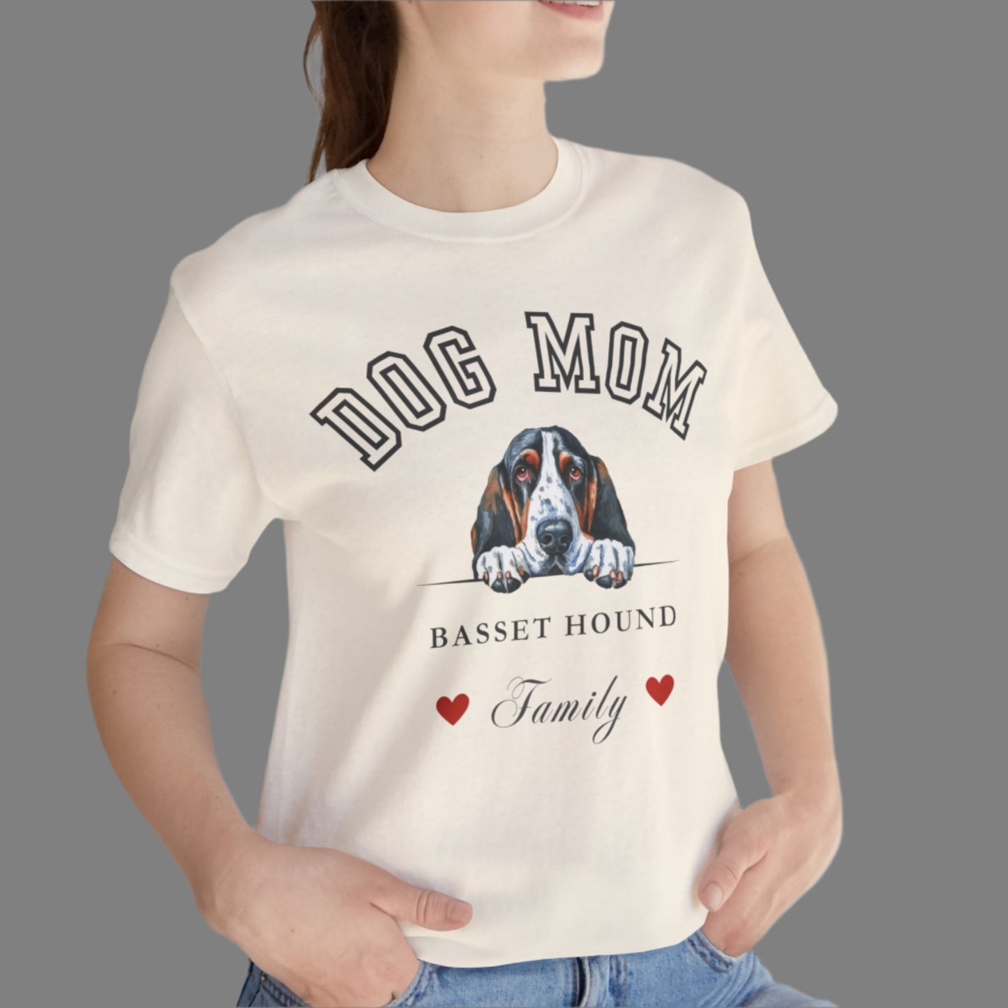 Busset Hound Mom Family T-Shirt - Mother’s Day Gift for Dog Lovers