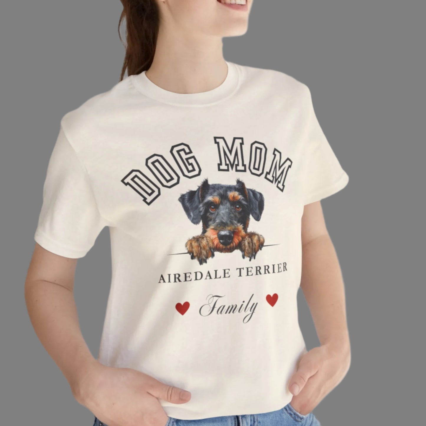 Airedale Terrier Mom Family T-Shirt - Mother’s Day Gift for Dog Lovers