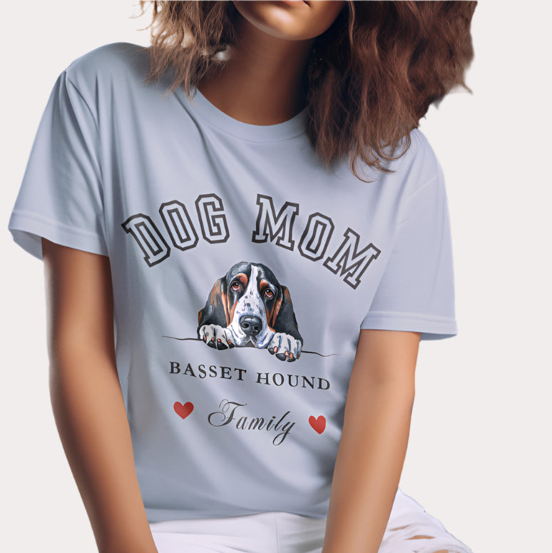 Busset Hound Mom Family T-Shirt - Mother’s Day Gift for Dog Lovers