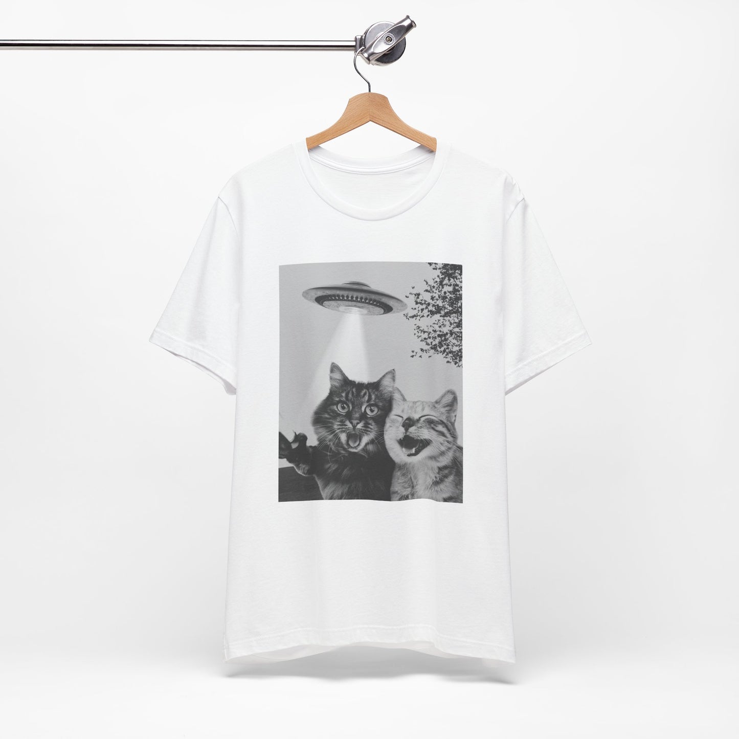 Funny Two Cats Alien UFO Selfie T-Shirt