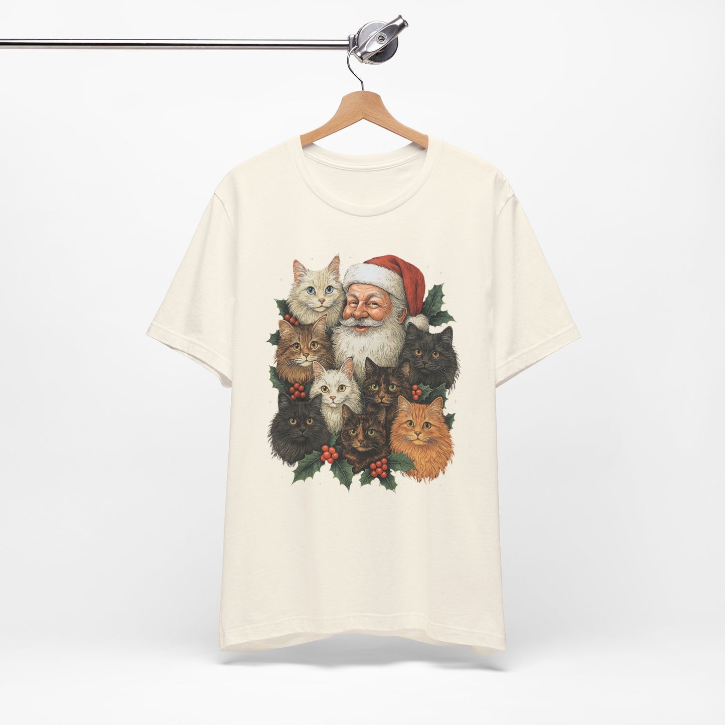 Santa & His Fluffy Cats Christmas T-Shirt – Vintage Holiday Cat Lover Tee